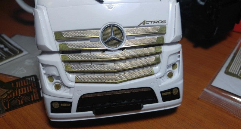 Lot Complet Détails Mercedes Actros MP4 - Accessoire Maquette Camion - CTM 035